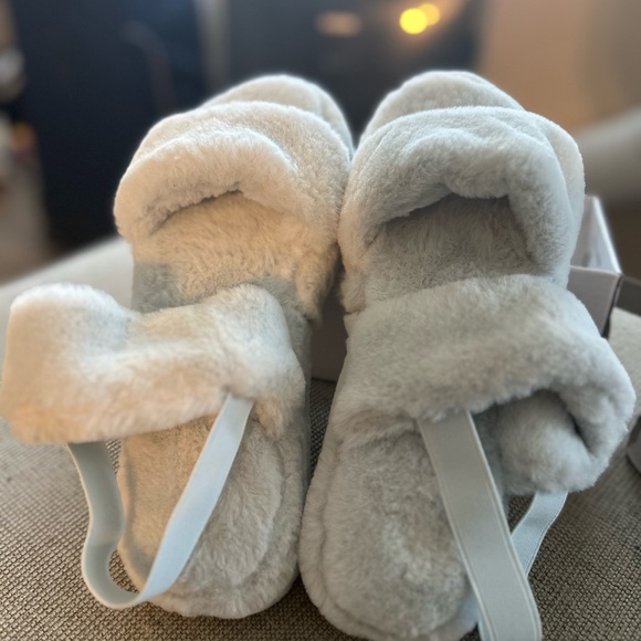 Confy shoes - Picture 3 of 3